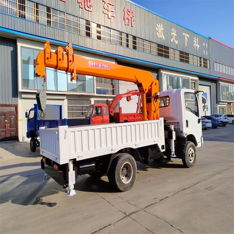 管城回族区三轮随车吊定制 农用改装机自备吊中瑞长期出售